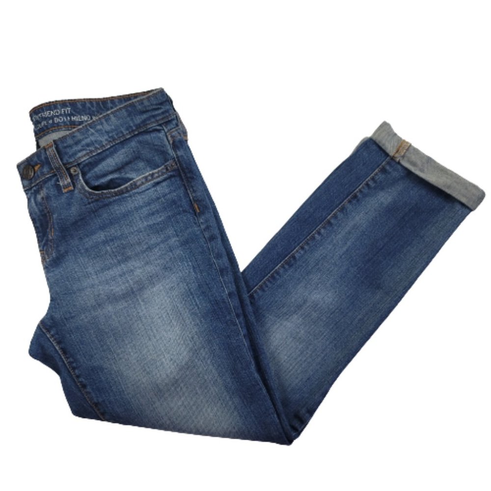 Gap Boyfriend Fit Coupe Cuff Hem Med Wash Jeans